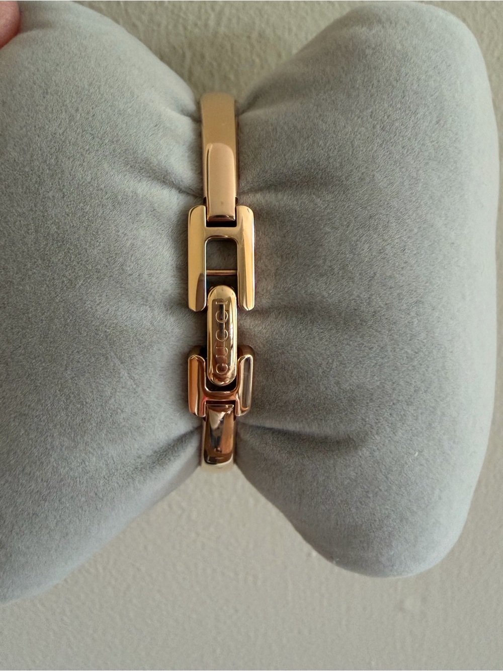 Gucci Rose Gold-Tone Bangle Watch with Black Dial - Picture 3 of 5
